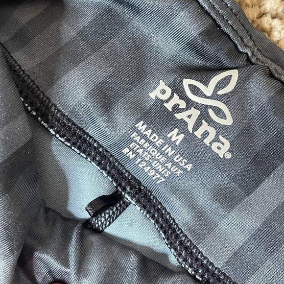 PRANA Roxanne black pixel yoga crop leggings - Picture 5 of 6